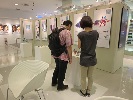 東西「宝くじドリーム館」で「コンサート」や「特別展」を開催